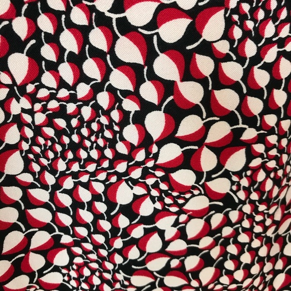 London Times - Beautiful and Elegant fitted dress - Picture 3 of 7